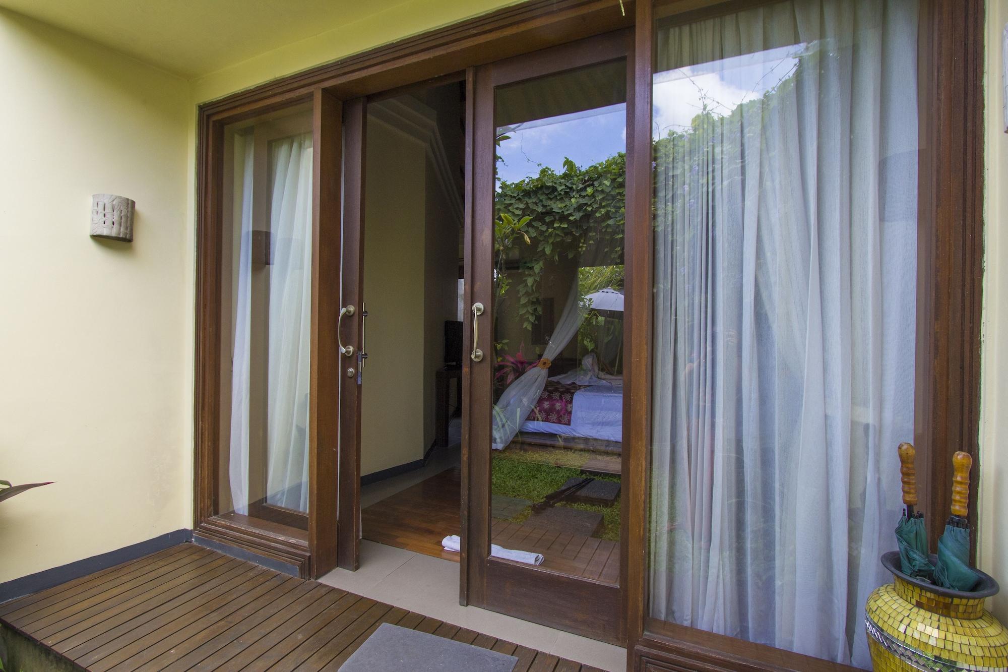 Ladera Villa Ubud Екстериор снимка