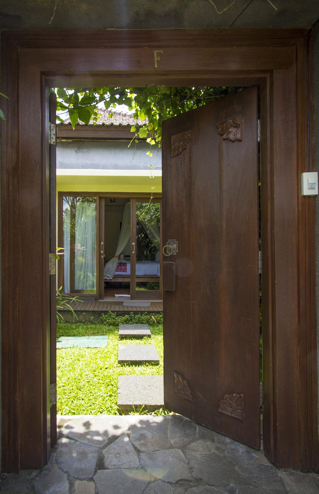 Ladera Villa Ubud Екстериор снимка